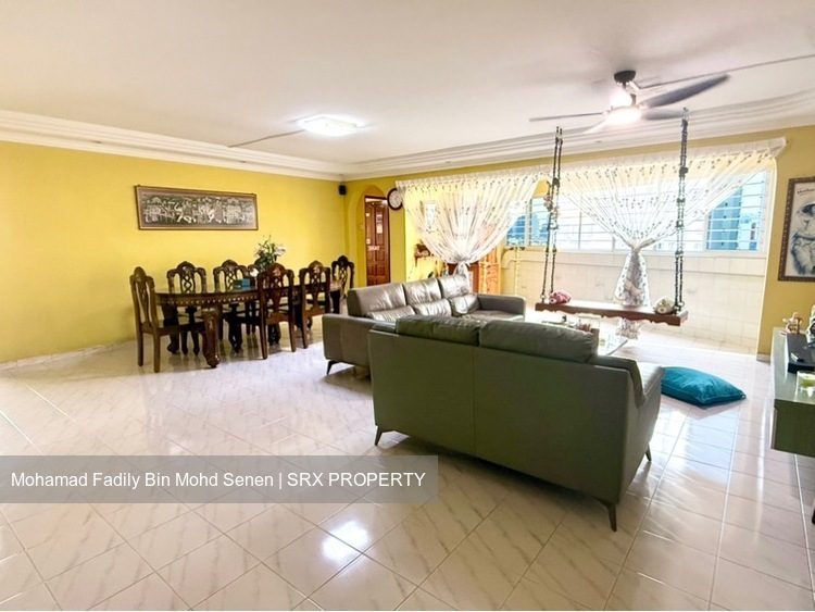 Blk 132 Geylang East Grove (Geylang), HDB Executive #500520001